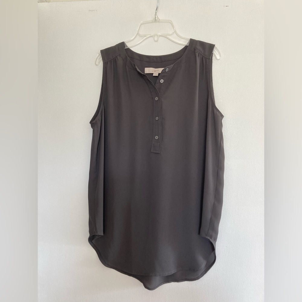 LOFT sleeveless polyester charcoal top